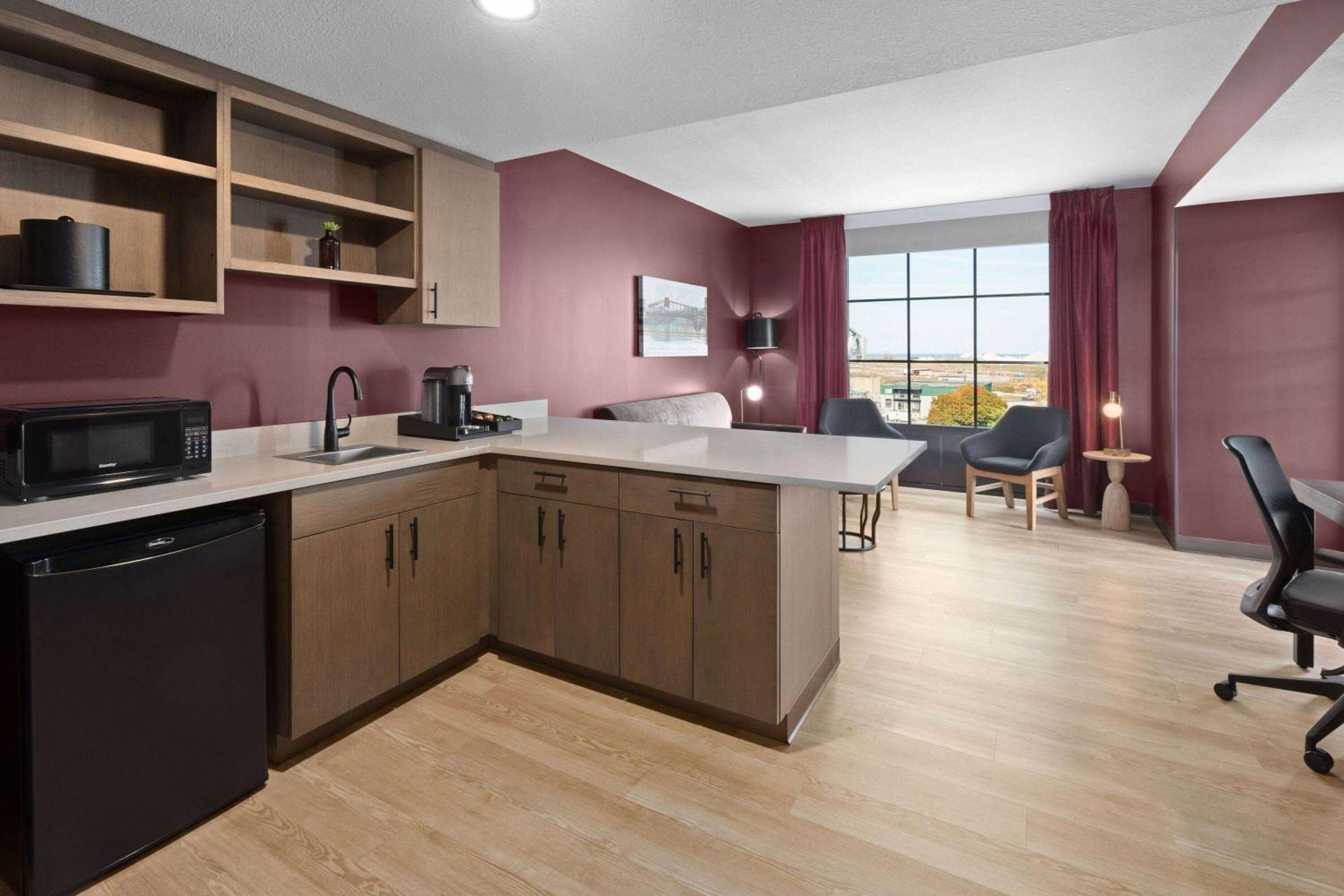 Riverbend Hotel And Suites, Trademark Collection By Wyndham Ashtabula Extérieur photo